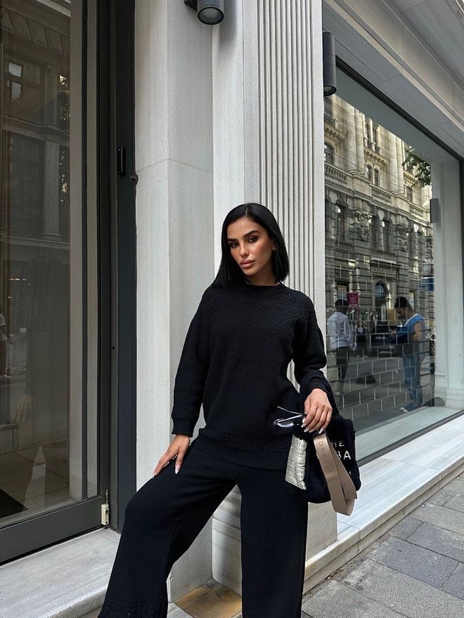 Toevoegen aan Wishlist Elegante Zwarte Dames Set zwarte set